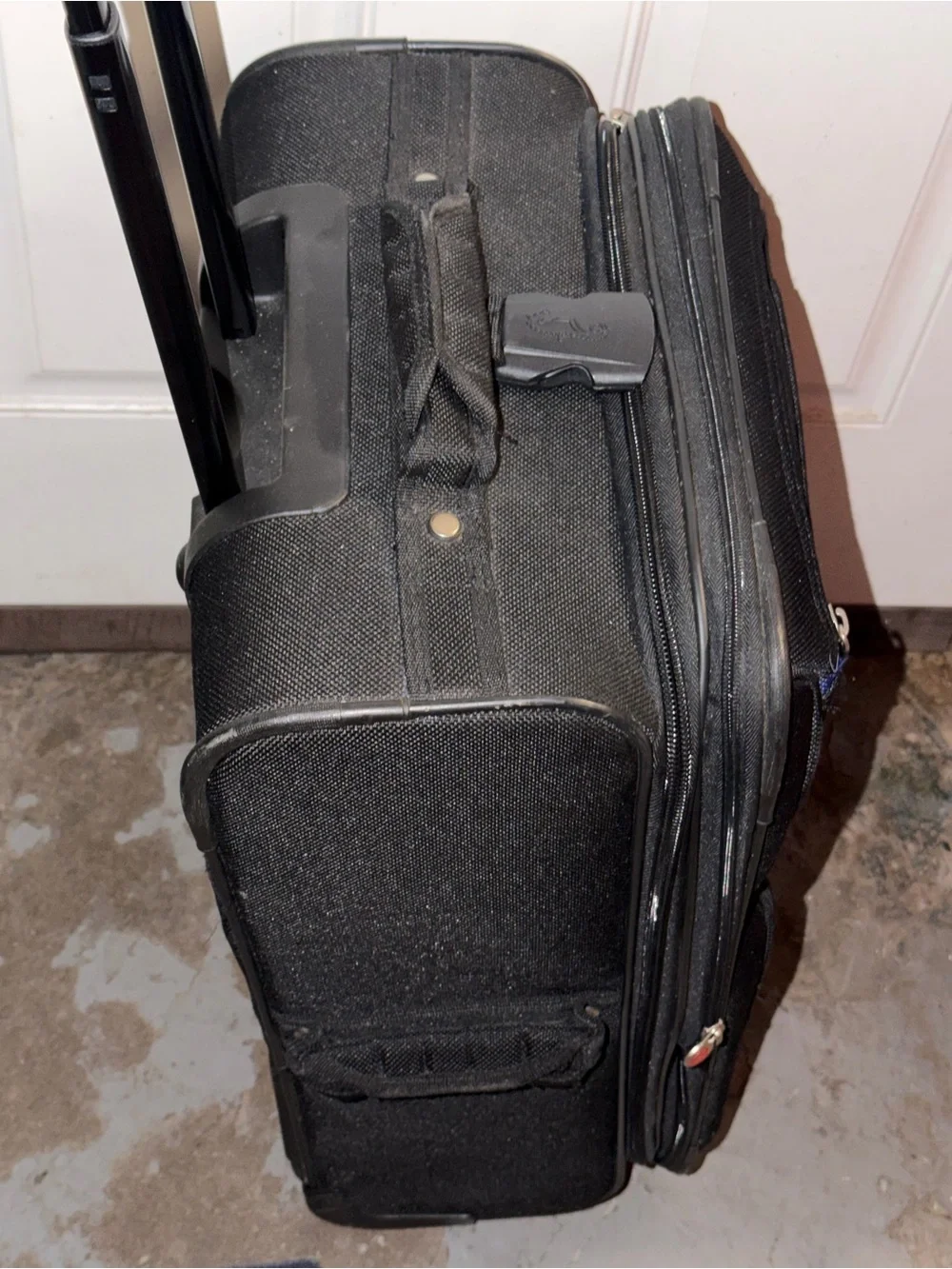 Atlantic Suitcase Luggage Travel Bag With Handle Good Condition Used Pre Owned A